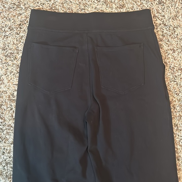 Duluth Trading Co Wide Leg Crop Leggings - Picture 5 of 5